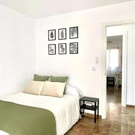 Beautiful & Sunny Apartment Malaga