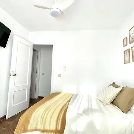 Beautiful & Sunny Apartment