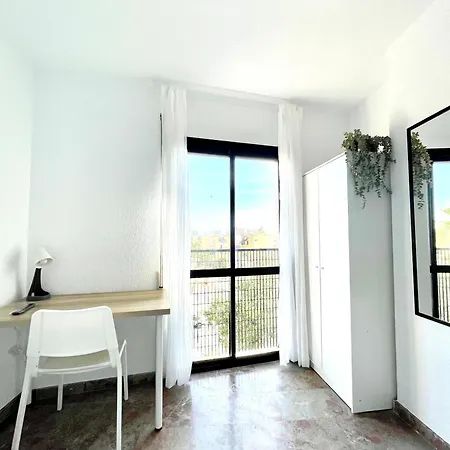 Beautiful & Sunny Apartment Malaga